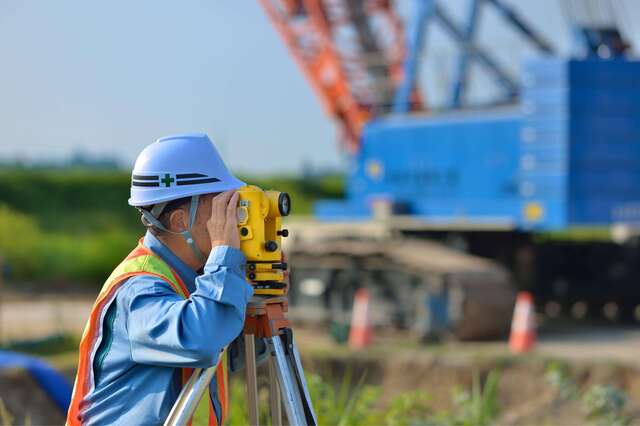 ドローン測量とは?従来測量との違いや仕組みを理解する